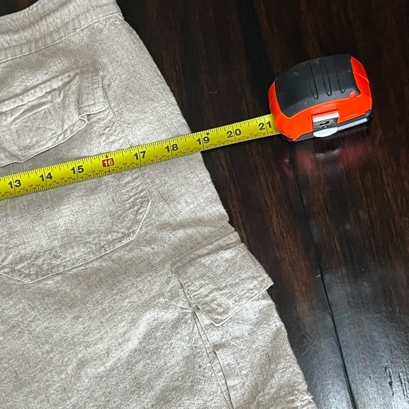 Kenneth Cole Women Cream Cargo Shorts Lightweight Cotton - Picture 6 of 8